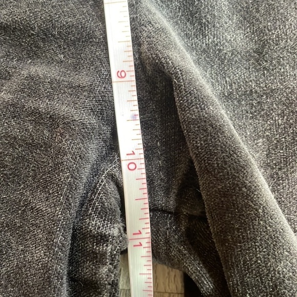 Gap Women’s Black Velvet True Skinny High Rise Pants, size 27R - Picture 5 of 10